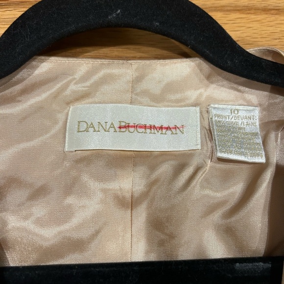 Tailored Dana Buchman Vest - Picture 3 of 8